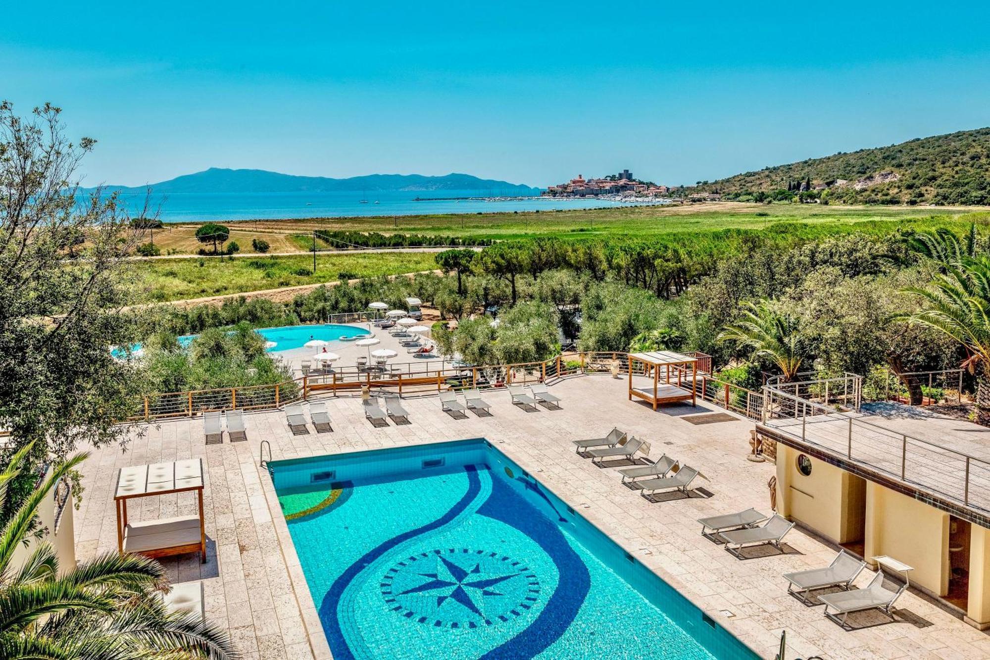 Isa - Residence With Pool And Private Beach In Talamone Just 500 Mt From The Beach Exterior photo